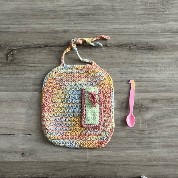 New Crochet Cotton Bibs with Pockets/Plastic Spoons & Flannel Backing (Set of 3) - Picture 8 of 14